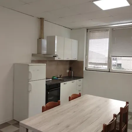 Fabris Per 4 Lavoratori * Villa Osti